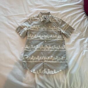 Old Navy Gray and White Casual Button Down Shirt